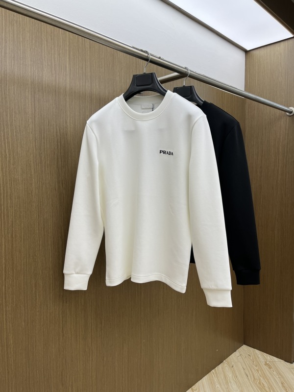P*rada Top Quality Clothes
