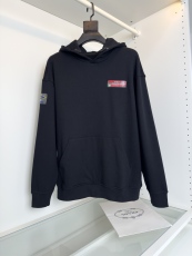 P*rada Top Quality Clothes