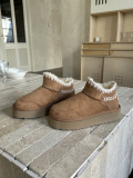Women  U*GG Top Qualify Sneaker