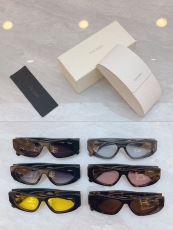 P*rada Glasses Top Quality