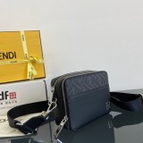 F*endi  Top Quality Bag  18×14×7cm