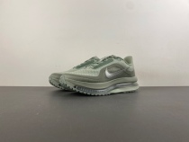 Pegasus Premium  HQ2592-300