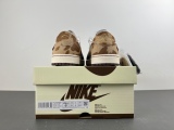 Travis Scott x J*ordan Air J*ordan 1 Low IQ5321-121