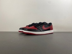 18版 A*ir J*ordan 1 Low OG “Banned” IW6276-001
