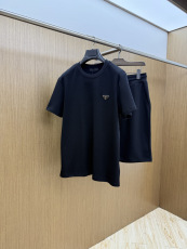 P*rada Top Quality Clothes