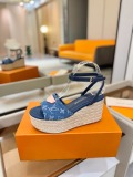 Women L*ouis V*uitton Top Quality Sandals
