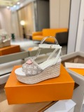 Women L*ouis V*uitton Top Quality Sandals