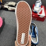 V*ans Premium Pearlized