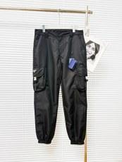 P*rada Top Quality Clothes