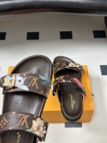 Women L*ouis V*uitton Top Quality Sandals