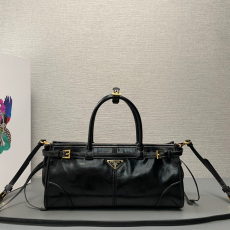 P*rada Top Quality Bag 32*15.5*12CM