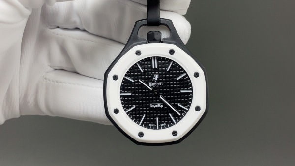 S*watch*AP Royal Pop Quartz version