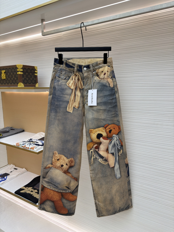 A*cne S*tudios Top Quality Clothes