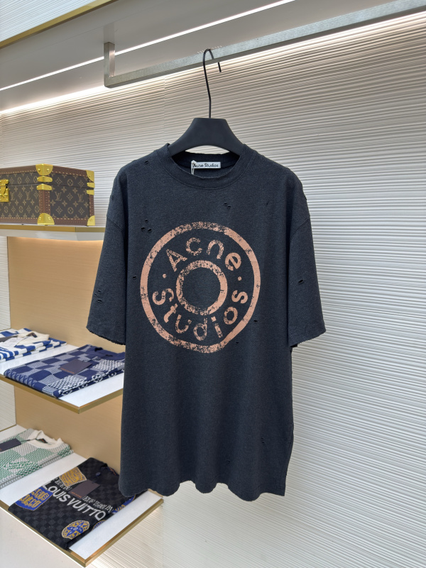 A*cne S*tudios Top Quality Clothes