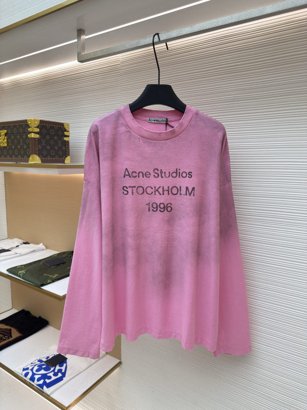 A*cne S*tudios Top Quality Clothes