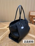The R*ow Top Bag   35*26*16CM