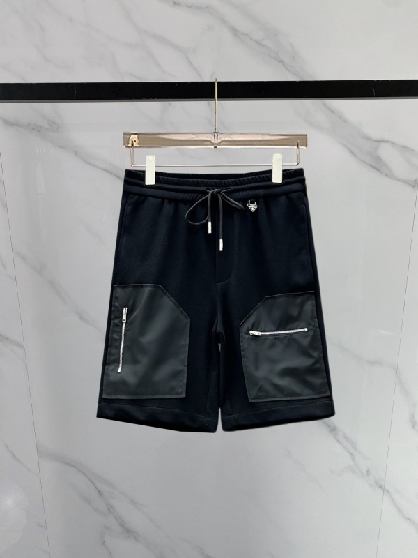 P*rada Top Quality Clothes