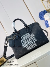 L*ouis V*uitton Top Bag  32*22.5*18CM
