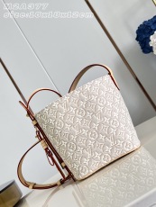 L*ouis V*uitton Top Bag 16*18*12 CM
