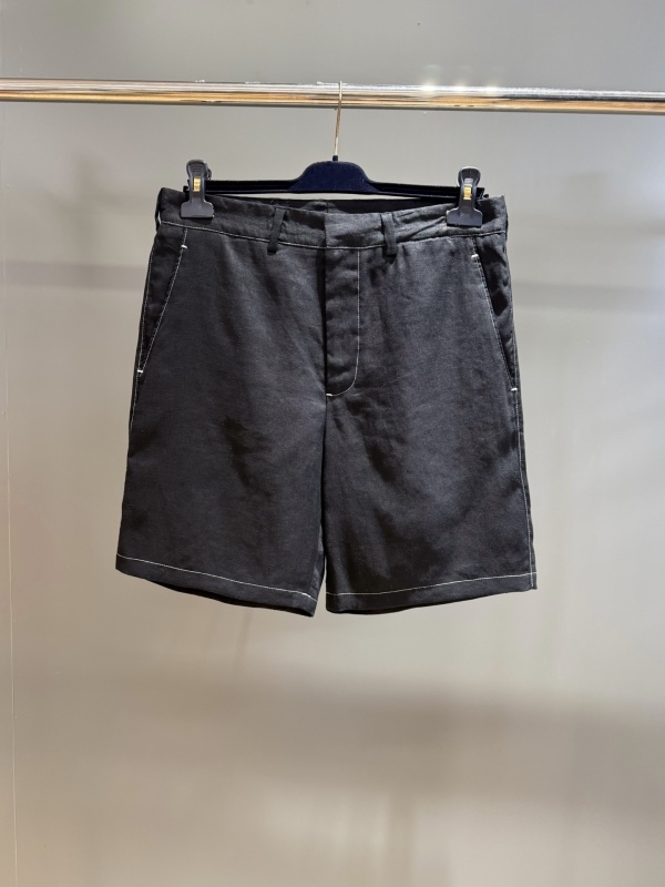 P*rada Top Quality Clothes