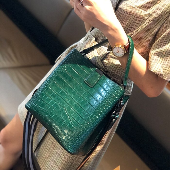 Oyixinger Bags For Women 2020 New Crocodile Pattern Handbags Cowhide Leather Shoulder Bag Female Fashion Solid Bucket Women Bag