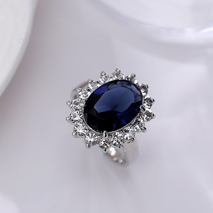 New Trendy Princess Crystal Engagement Design Rings for Women Blue Zircon Rhiestone Elegant Rings Female Wedding Jewelry Gifts