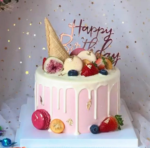 Imitation cream birthday cake