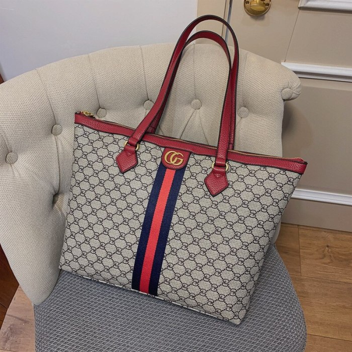Luxury Brand Handbag 2021 New Fashion Simple Square Bag Quality PU Leather Women's Designer Handbag Lock Shoulder Messenger Bags