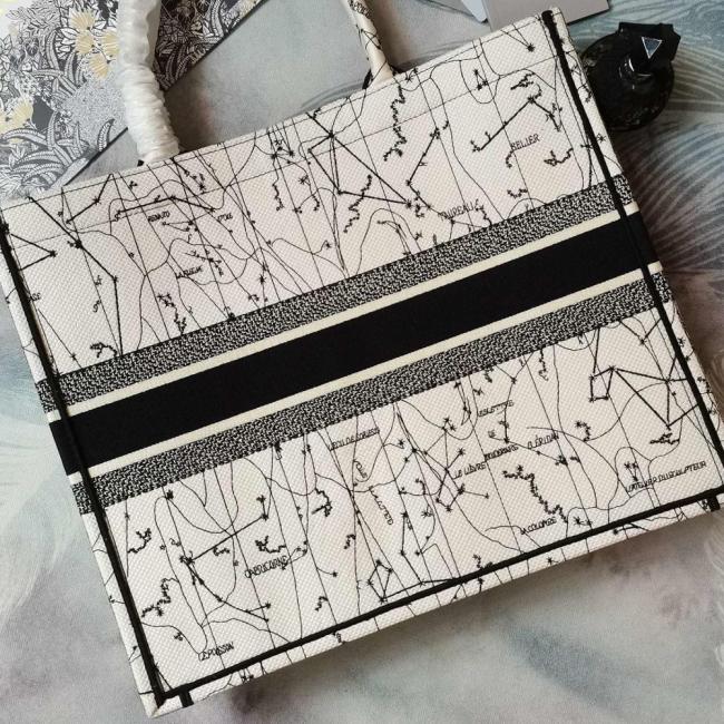 Trendy Embroidery Book Tote for Women 2020 High Quality Famous Designer Handbags Lady Purse Canvas Shopping Bag