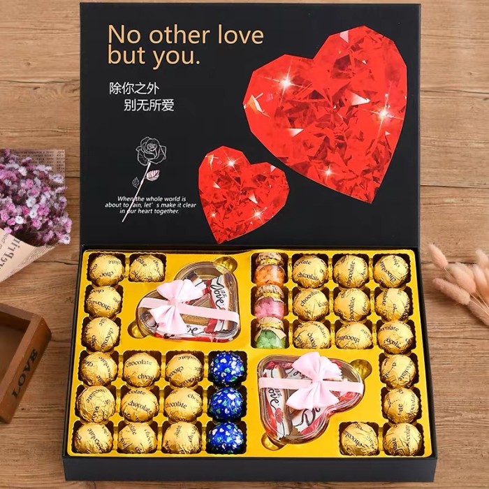 Filled chocolate, gift box snacks creative love