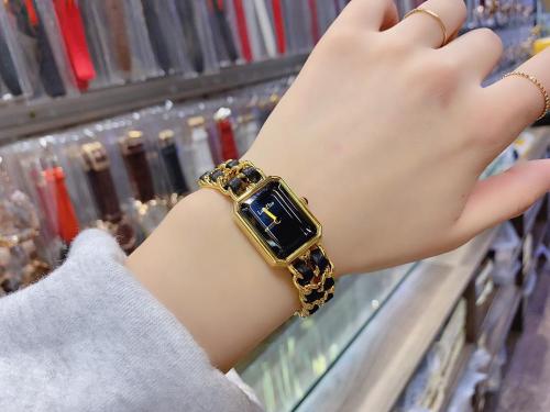 Bracelet type brand women watch exquisite and compact stainless steel leather strap Christmas and Valentine's Day gift preferred
