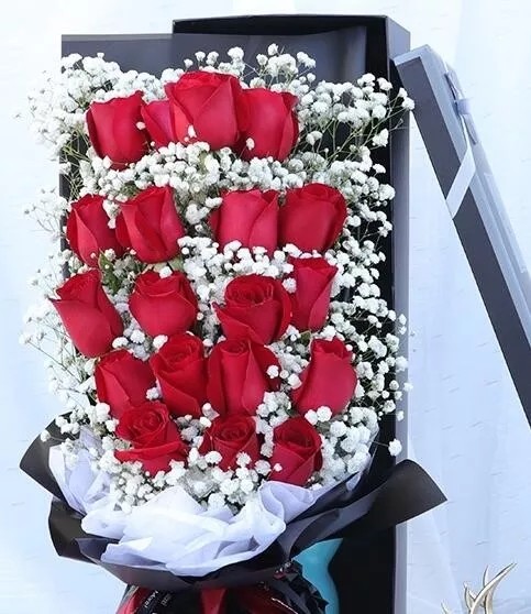 19  red roses