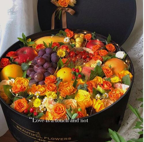 The local town delivery Fruit basket