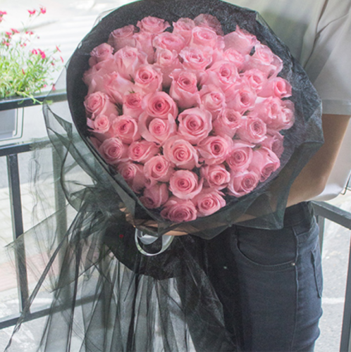 Artificial Romantic pink roses