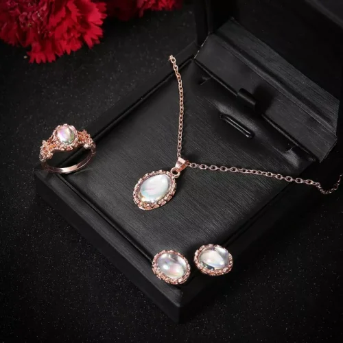 White Women Dazzling Artificial Stone Trend Ring Necklace Earring Set Ladies Fashion Geometric Metal Jewelry Necklace Set Choker