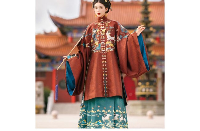 Silk and satin fabric for Chinese traditional clothing