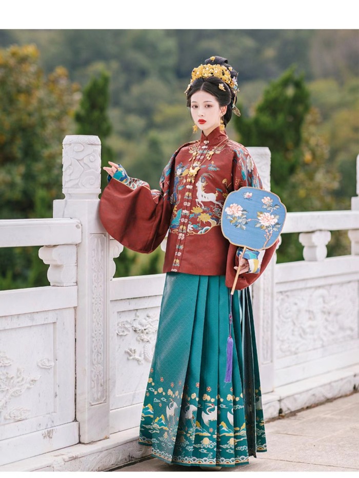 Silk and satin fabric for Chinese traditional clothing