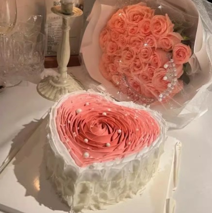 Shape of heart- Birthday Cake