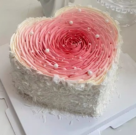 Shape of heart- Birthday Cake
