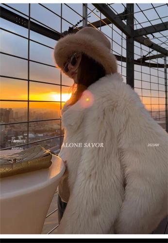 Limited Edition Tuscan Wool Micro wide Fashion thermal  stand-up collar Autumn winter coat 2023