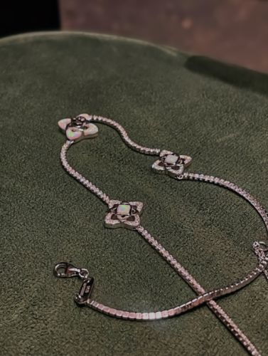 High definition Star necklace female Loop pendant full of diamond four-leaf clover sterling silver plated 18K white gold light luxury clavicle chain（ Exclusive and customized ）