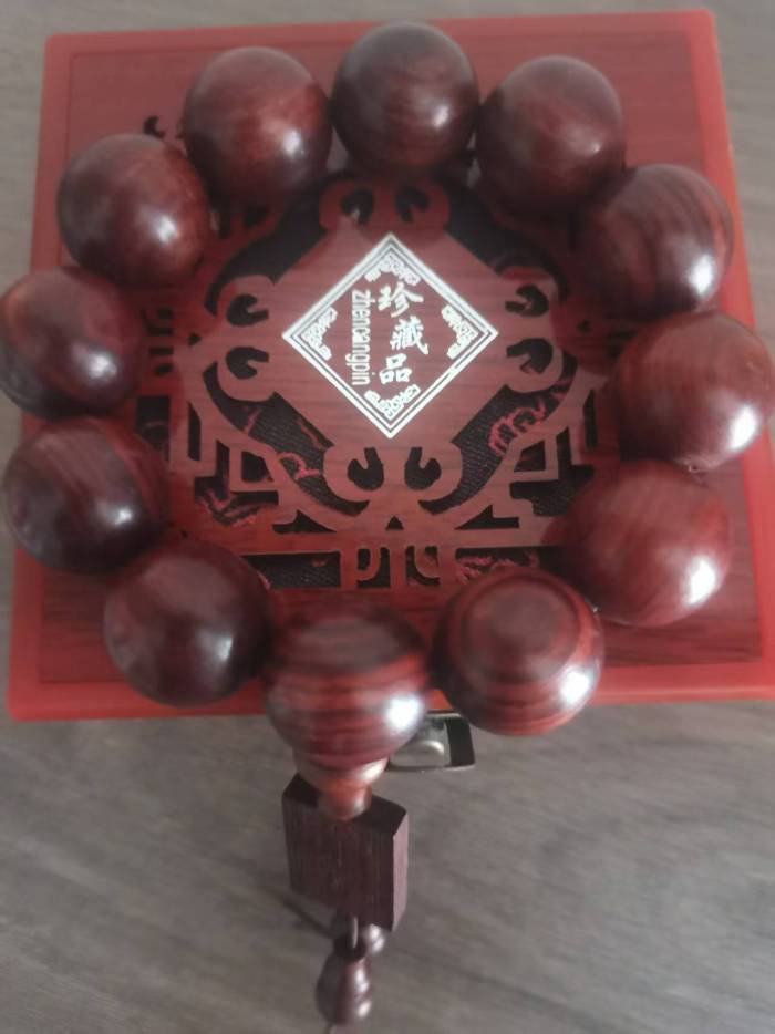 High-grade rosewood bracelet