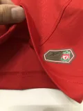 2004-2005 LIV Home Retro Soccer Jersey (前带字)