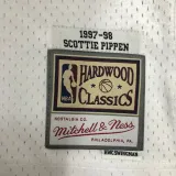 1998 BULLS PIPPEN #33 White Retro Top Quality Hot Pressing NBA Jersey