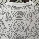 2023-24 RMA White Special Edition Fans Soccer Jersey *队徽花纹