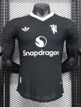 2024-25 Man Utd Black Goalkeeper Player Version Soccer Jersey