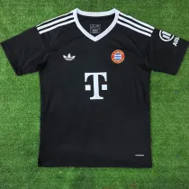 2024-25 Bayern Black Goalkeeper Fans Soccer Jersey