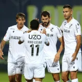 2024-25 Vitoria Guimaraes Home Fans Soccer Jersey