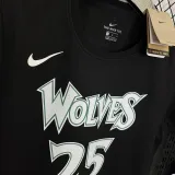 T178 Wolves ROSE #25 Black High Quality Casual T-Shirt