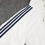 2024-25 Bayern White Hooded Windbreaker Fabric Cotton Coat #G197